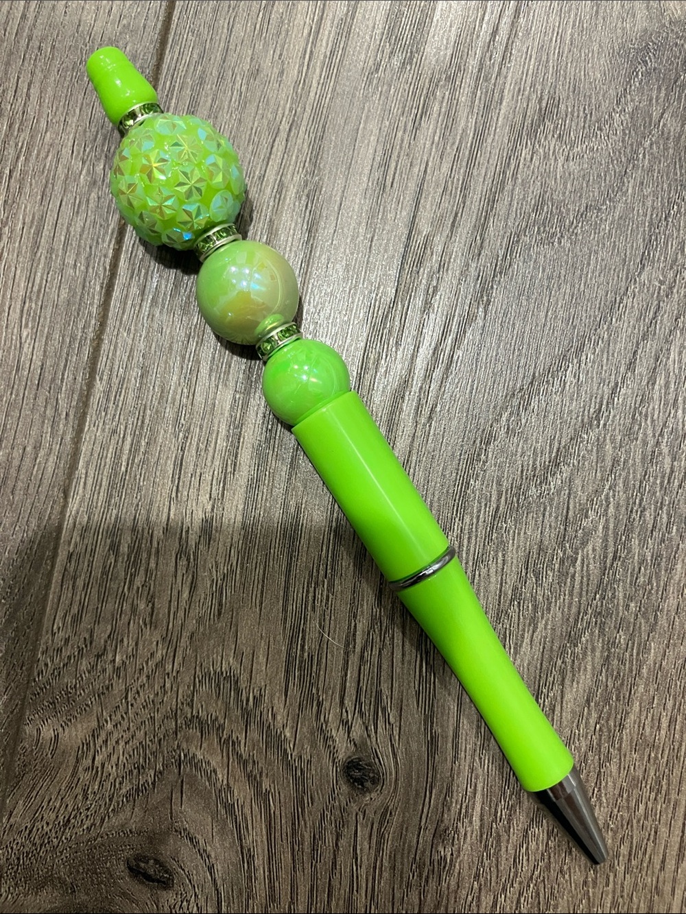 Hand beaded green fidget pen. Create a pen bundle and save!